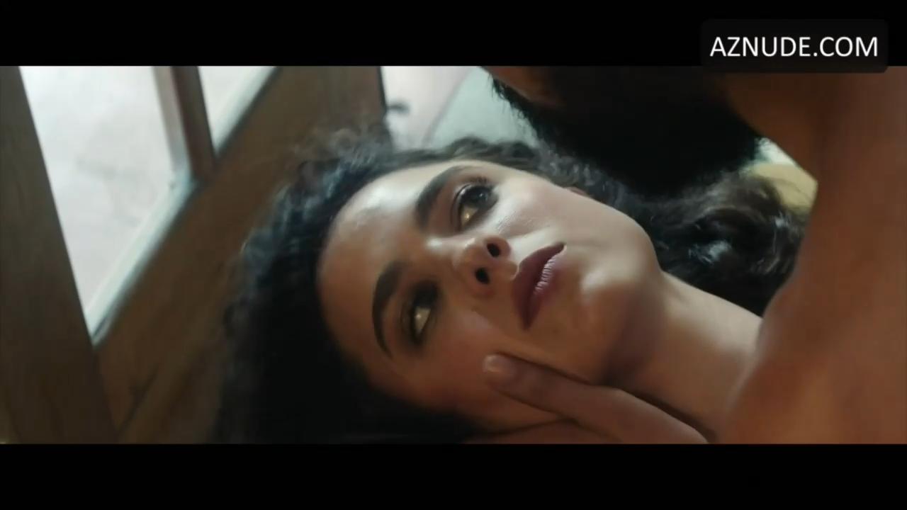 Margaret qualley sex scene