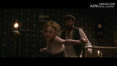 Dakota Fanning roughed, Brimstone