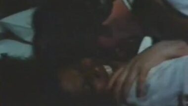 Rita Manna rape, Emmanuelle bianca e nera (1976)